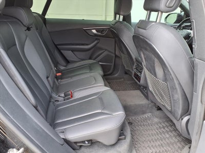 2019 Audi Q8 Premium Plus