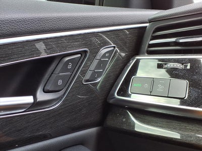 2019 Audi Q8 Premium Plus