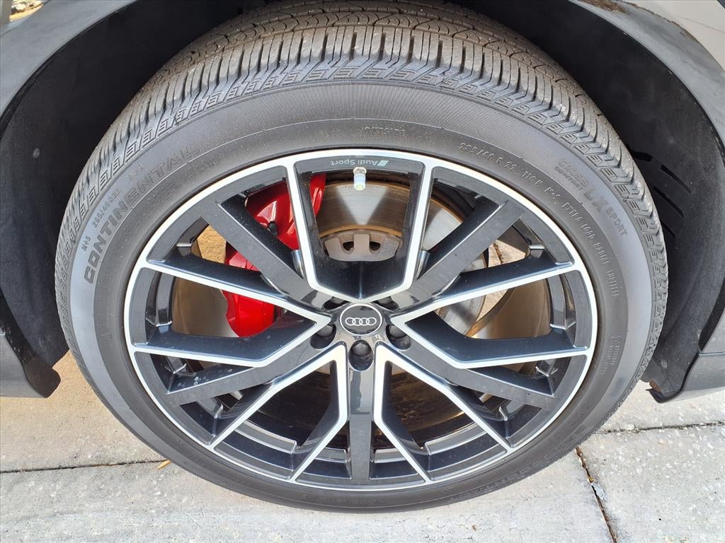 2022 Audi Q8 Premium Plus