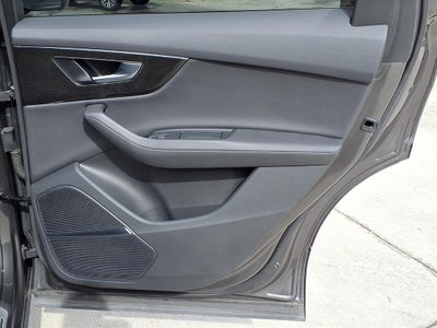 2023 Audi Q7 Premium Plus