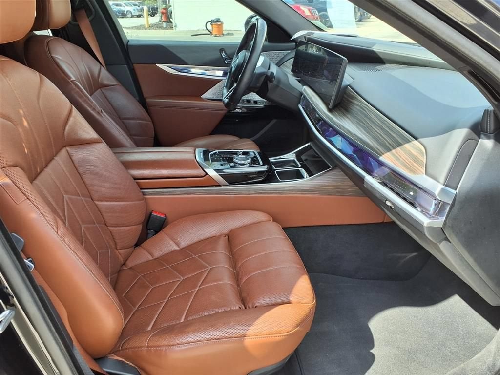 2023 BMW i7 Base - Photo 9