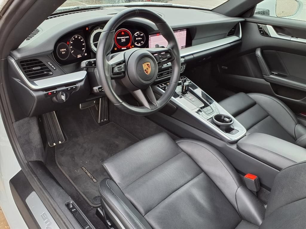 2020 Porsche 911 Carrera