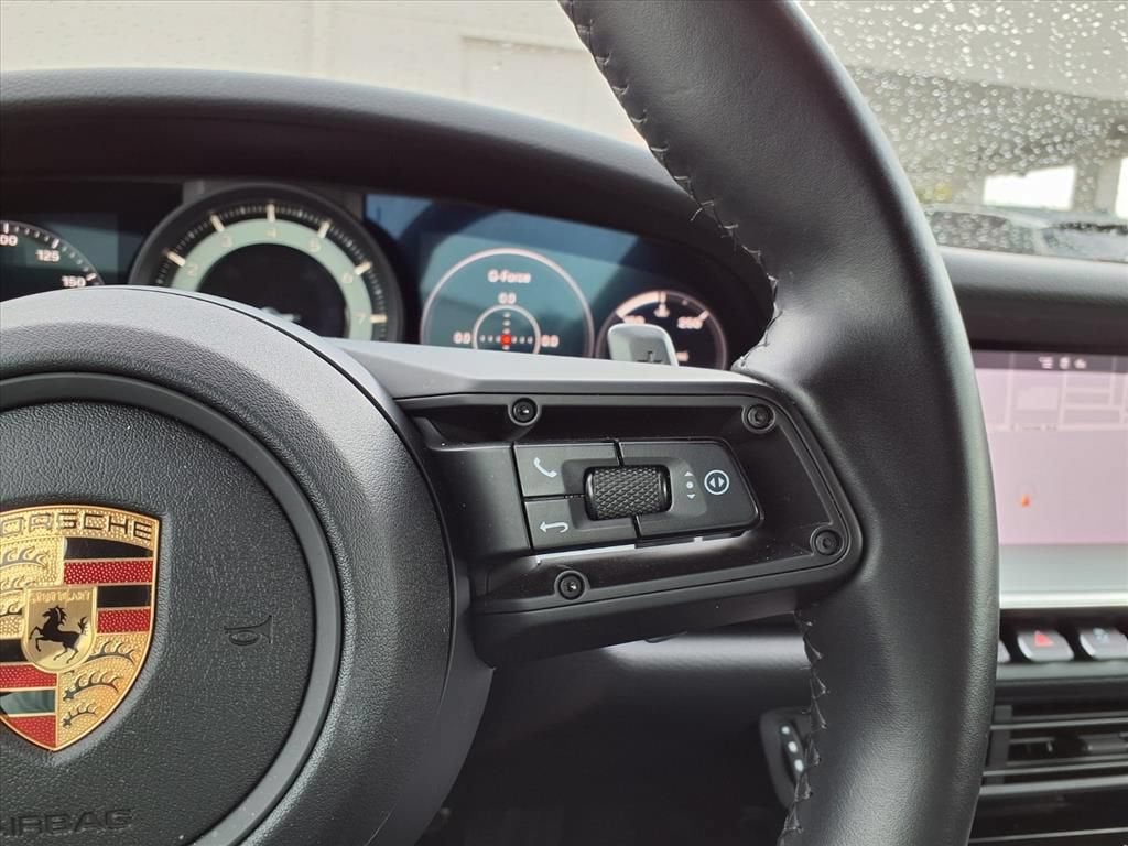 2020 Porsche 911 Carrera
