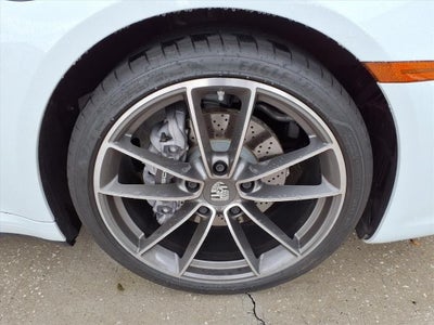 2020 Porsche 911 Carrera