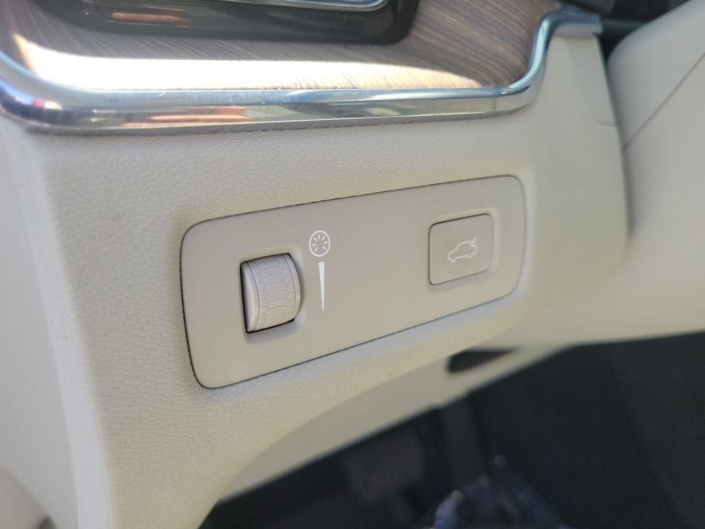 2020 Volvo XC60 Inscription