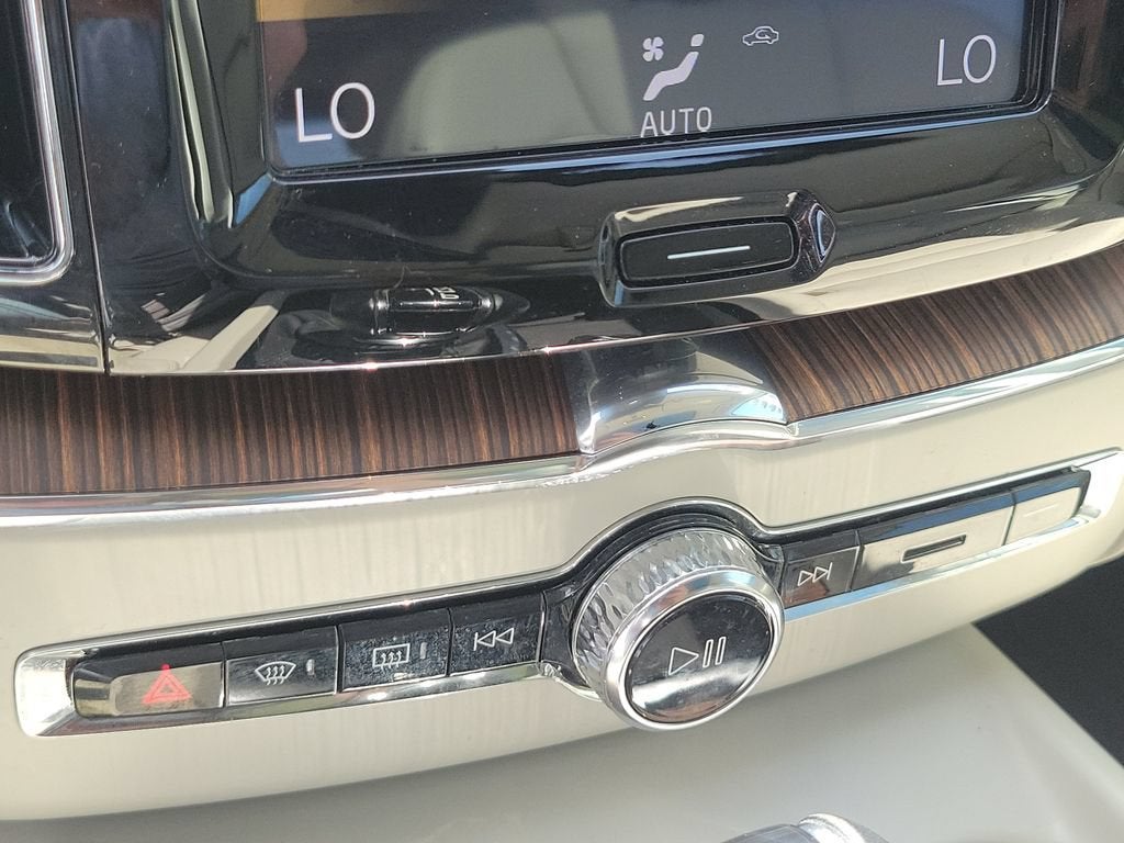 2020 Volvo XC60 Inscription